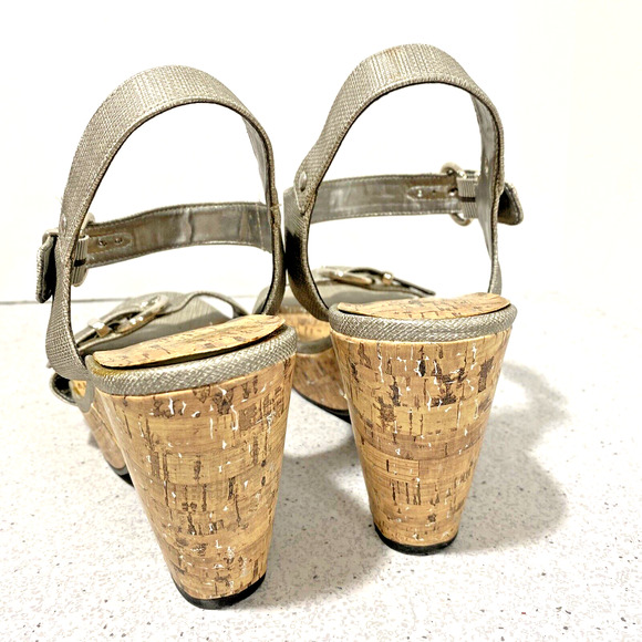 Sbicca of California US 10M Platform High Heel Sandals Buckle Strap Golden Cork - Picture 3 of 11